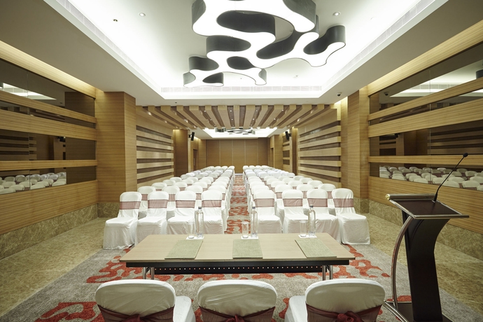 Imagen de los interiores del Hotel Turyaa Chennai. Foto 9