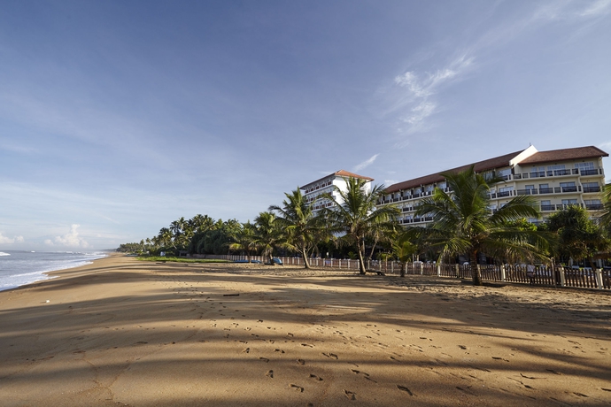 Imagen de los exteriores del Hotel Turyaa Kalutara. Foto 12