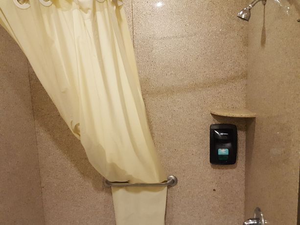 Imagen de la habitación del Hotel Tuscan Garden Inn. Foto 12