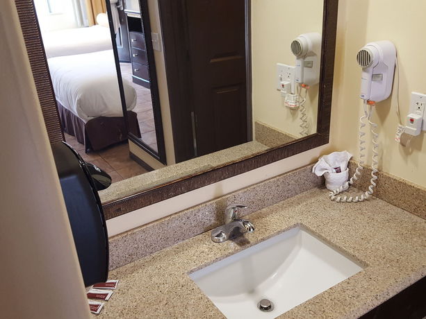 Imagen de la habitación del Hotel Tuscan Garden Inn. Foto 14