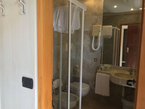 Imagen de la habitación del Hotel Tuscany Alle Dune. Foto 15