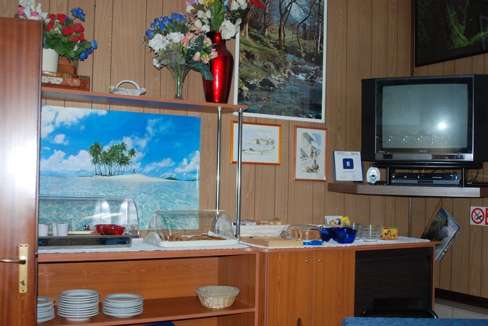 Imagen del bar/restaurante del Hotel Tuscolano. Foto 3