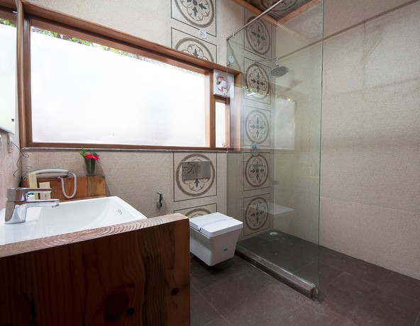 Imagen de la habitación del Hotel Tuskar\'s Riverside Resort. Foto 3