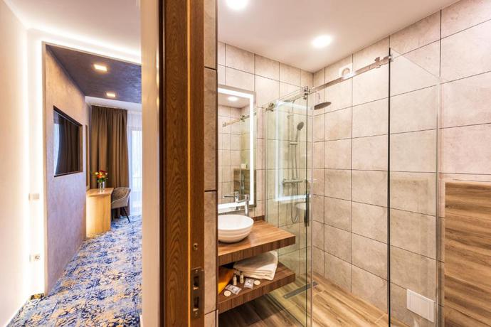 Imagen de la habitación del Hotel Tusnad. Foto 6