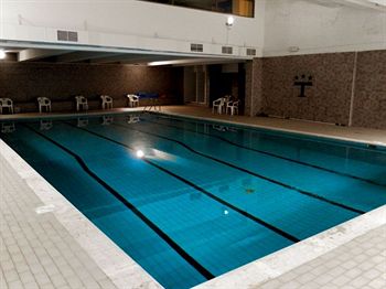 Imagen de la piscina del Hotel Tuttosport. Foto 13