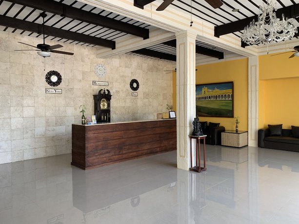 Imagen de los interiores del Hotel Tuul. Foto 19