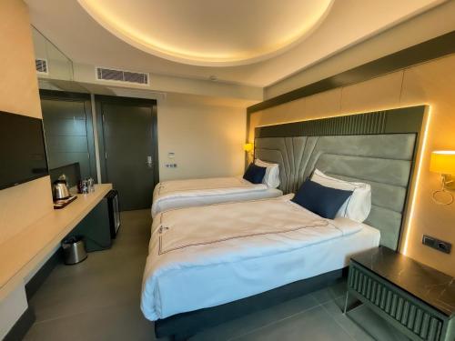 Imagen de la habitación del Hotel T&uuml;rkay. Foto 20