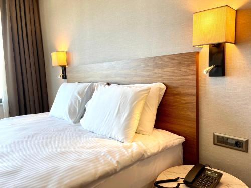 Imagen de la habitación del Hotel T&uuml;rkmen Riverside Adana. Foto 15