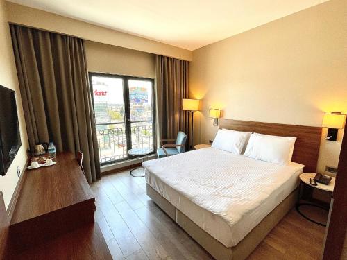 Imagen general del Hotel T&uuml;rkmen Riverside Adana. Foto 5