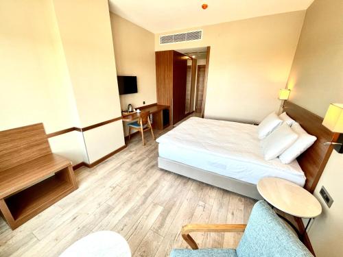 Imagen general del Hotel T&uuml;rkmen Riverside Adana. Foto 10