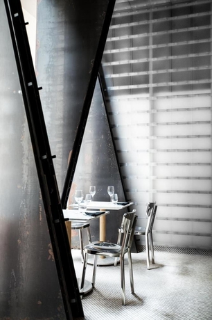 Imagen del bar/restaurante del Hotel Tuve. Foto 2