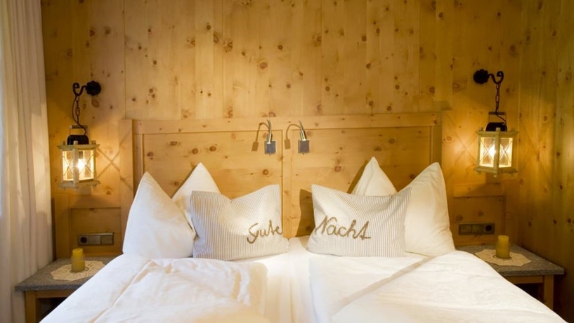 Imagen de la habitación del Hotel Tuxertal. Foto 7