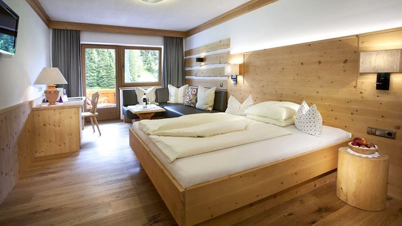 Imagen de la habitación del Hotel Tuxertal. Foto 9