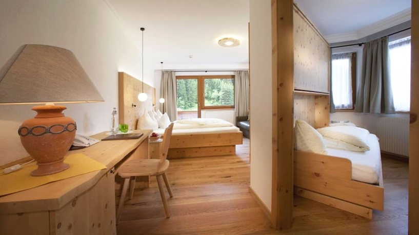Imagen de la habitación del Hotel Tuxertal. Foto 14