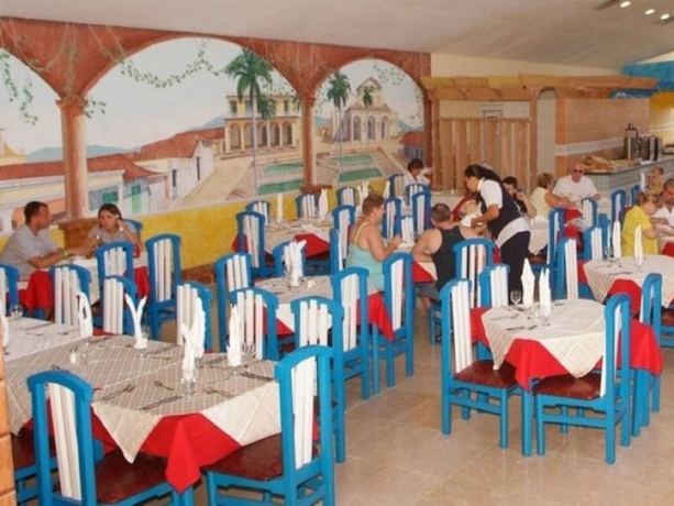 Imagen general del Hotel Tuxpan Varadero. Foto 4