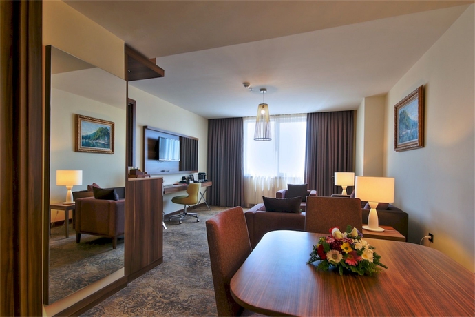 Imagen de los interiores del Hotel Tuyap Palas. Foto 12