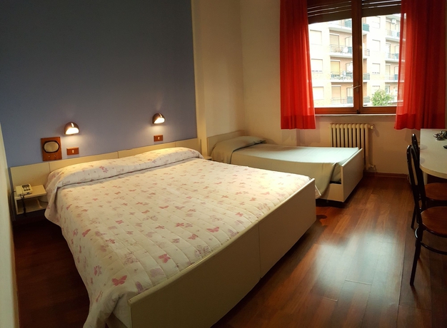 Imagen de la habitación del Hotel Twelve. Foto 6