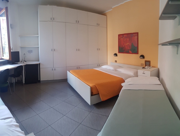 Imagen de la habitación del Hotel Twelve. Foto 8