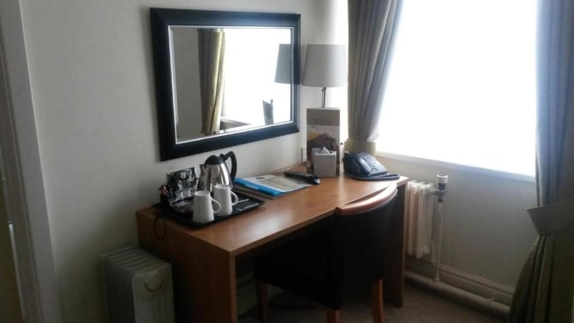 Imagen general del Hotel Twelve Knights. Foto 1