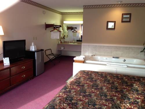 Imagen de la habitación del Hotel Twelve Oaks Inn. Foto 3