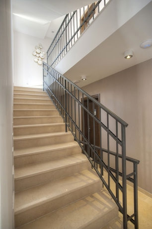 Imagen de los interiores del Hotel Twelve by Aycon. Foto 13