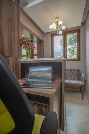 Imagen de los interiores del Hotel Twelve by Aycon. Foto 19