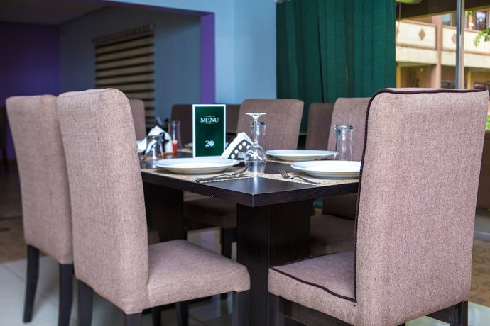 Imagen del bar/restaurante del Hotel Twenty, Kaduna. Foto 2