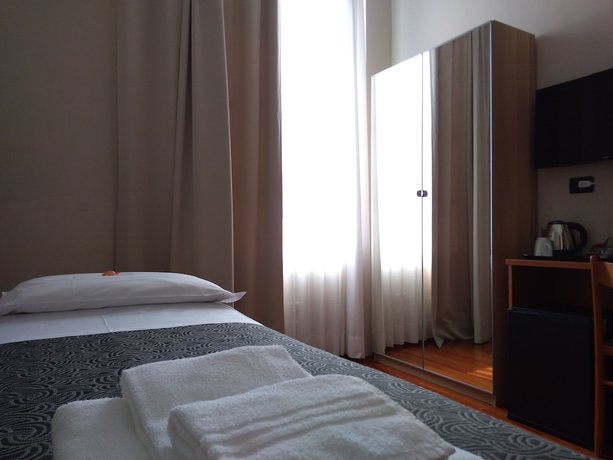 Imagen de la habitación del Hotel Twenty Nine. Foto 6