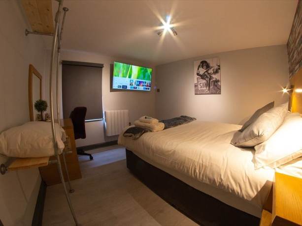 Imagen de la habitación del Hotel Twenty and Bar. Foto 10