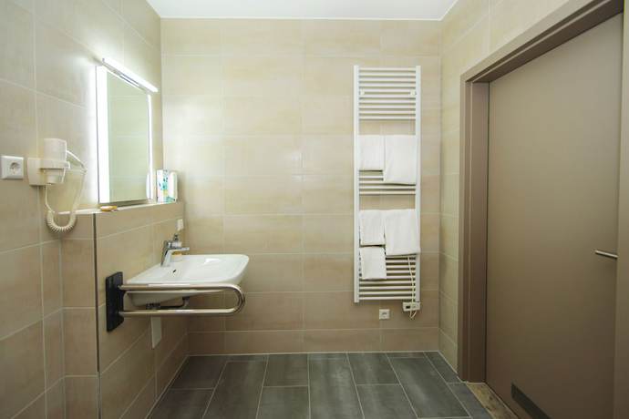 Imagen de la habitación del Hotel TwentyFour Living. Foto 10