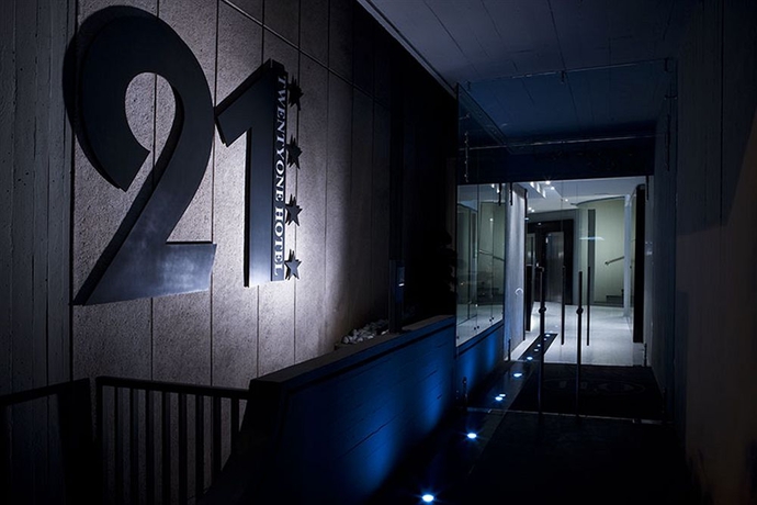 Imagen de los interiores del Hotel Twentyone. Foto 13