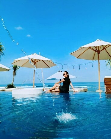 Imagen de la piscina del Hotel Twilight Ceningan. Foto 32