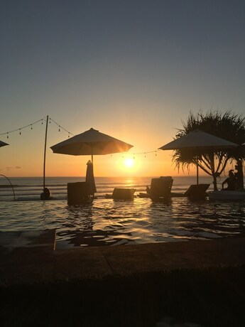 Imagen de la piscina del Hotel Twilight Ceningan. Foto 33