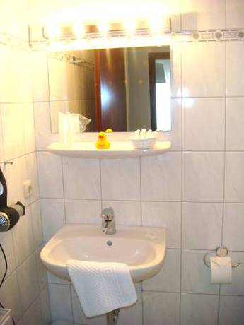 Imagen de la habitación del Hotel Twilling. Foto 16