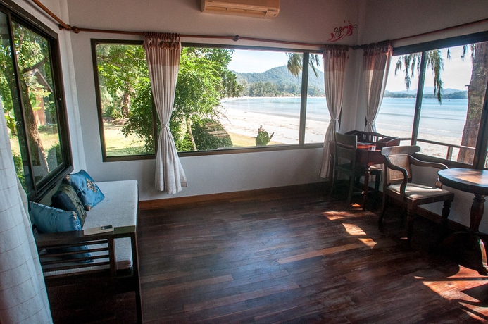 Imagen de la habitación del Hotel Twin Bay Resort. Foto 3
