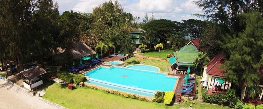 Imagen de la piscina del Hotel Twin Bay Resort. Foto 5