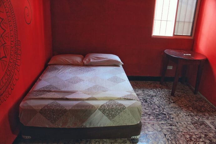 Imagen de la habitación del Hotel Twin Fin Plaza. Foto 13