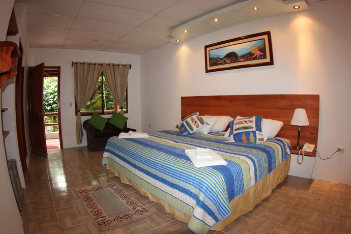 Imagen de la habitación del Hotel Twin Galapagos. Foto 4