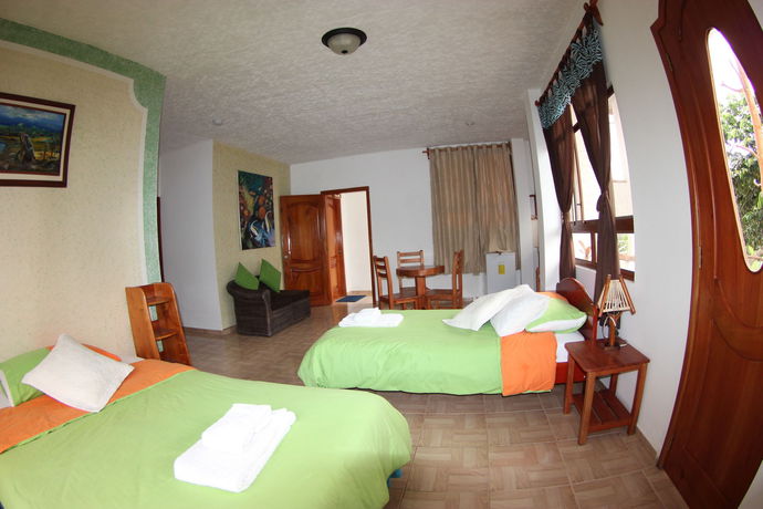Imagen de la habitación del Hotel Twin Galapagos. Foto 11