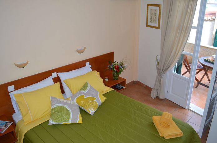 Imagen de la habitación del Hotel Twin House. Foto 8