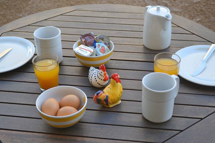 Imagen del bar/restaurante del Hotel Twin House. Foto 6