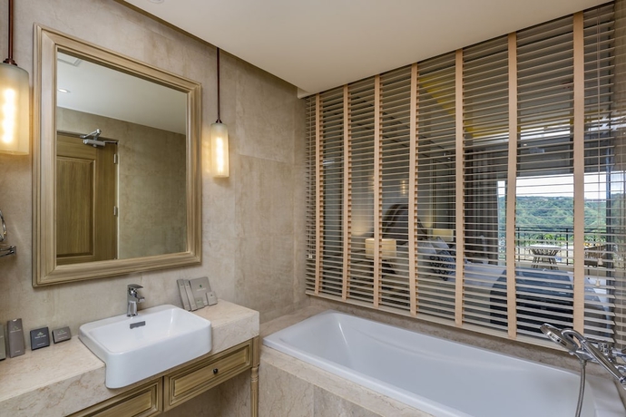 Imagen de la habitación del Hotel Twin Lakes, Batangas City. Foto 17