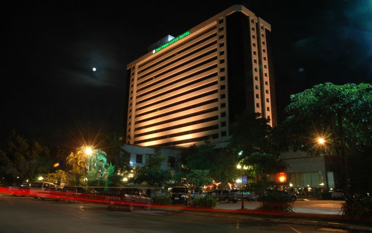 Imagen de los exteriores del Hotel Twin Lotus. Foto 7