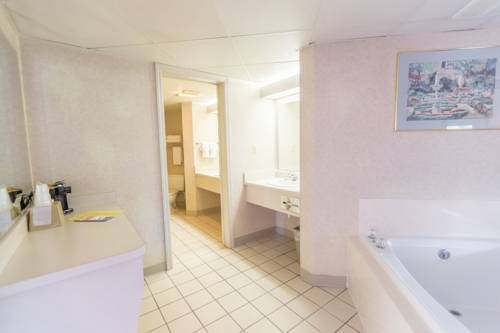 Imagen de la habitación del Hotel Twin Mountain Inn and Suites. Foto 2