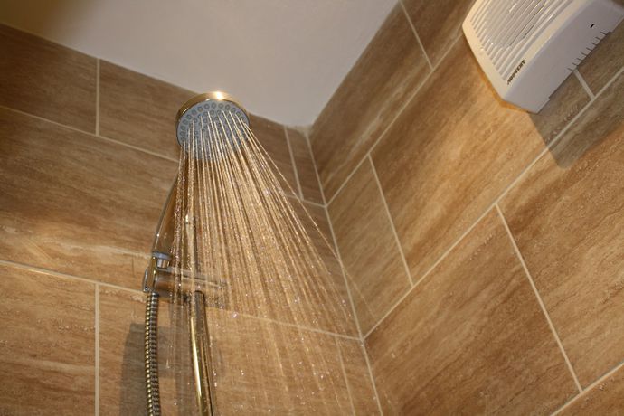 Imagen de la habitación del Hotel Twin Oaks. Foto 15