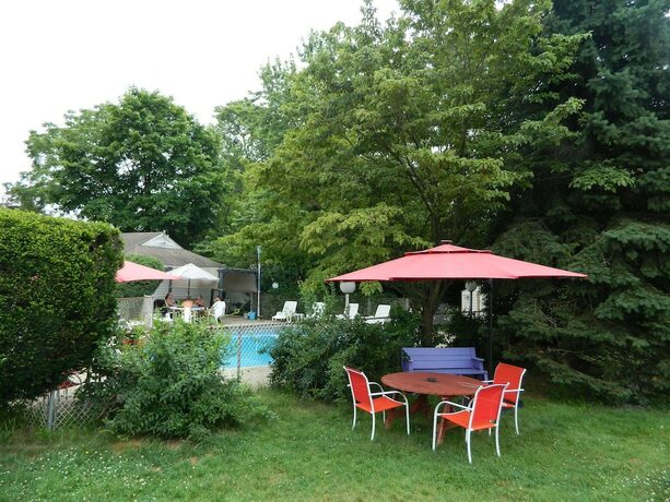 Imagen general del Hotel Twin Oaks Motel. Foto 5