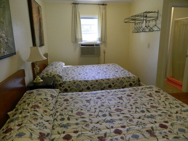Imagen general del Hotel Twin Oaks Motel. Foto 6