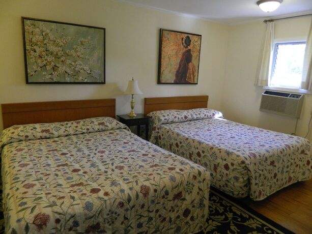 Imagen general del Hotel Twin Oaks Motel. Foto 8