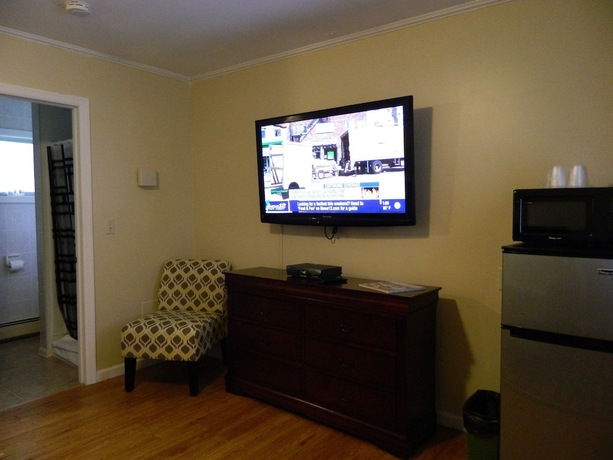Imagen de la habitación del Hotel Twin Oaks Motel. Foto 15