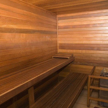 Imagen de la habitación del Hotel Twin Palms By Royal American Beach Getaways. Foto 10